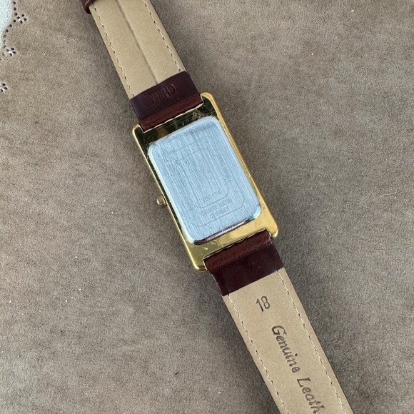 Vintage Movado Esquire Sculptured Tank with Curvature Case White Enamel Dial - Picture 9 of 12